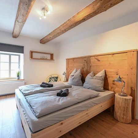 Farmhouse Eckartsberg Im Zittauer Gebirge - Gemuetliche Und Moderne Ferienwohnungen Mit Terrasse ภายนอก รูปภาพ