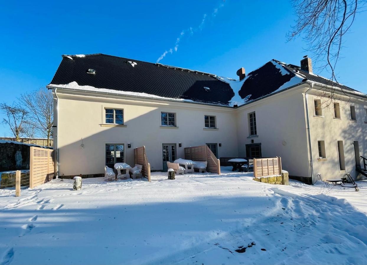 Farmhouse Eckartsberg Im Zittauer Gebirge - Gemuetliche Und Moderne Ferienwohnungen Mit Terrasse ภายนอก รูปภาพ