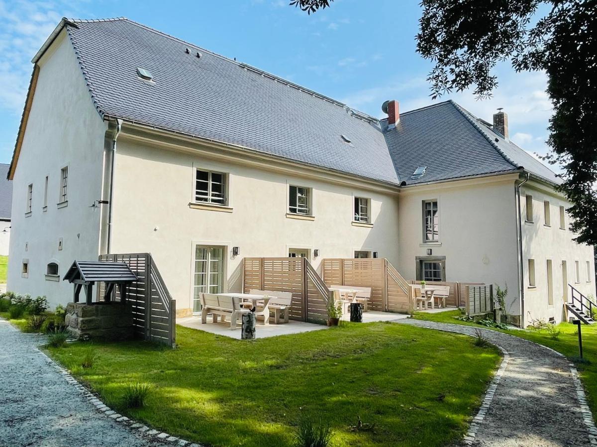 Farmhouse Eckartsberg Im Zittauer Gebirge - Gemuetliche Und Moderne Ferienwohnungen Mit Terrasse ภายนอก รูปภาพ
