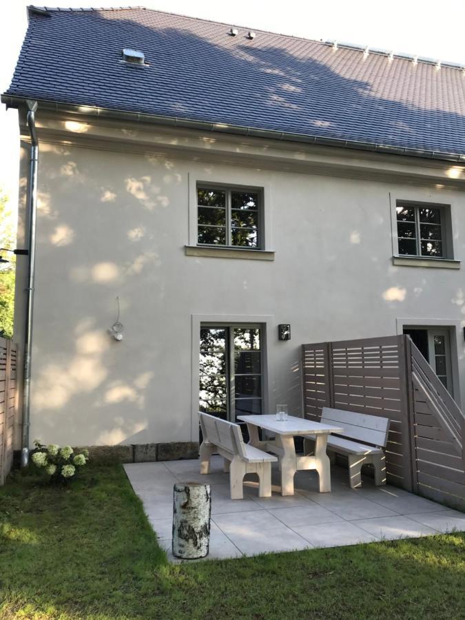 Farmhouse Eckartsberg Im Zittauer Gebirge - Gemuetliche Und Moderne Ferienwohnungen Mit Terrasse ภายนอก รูปภาพ